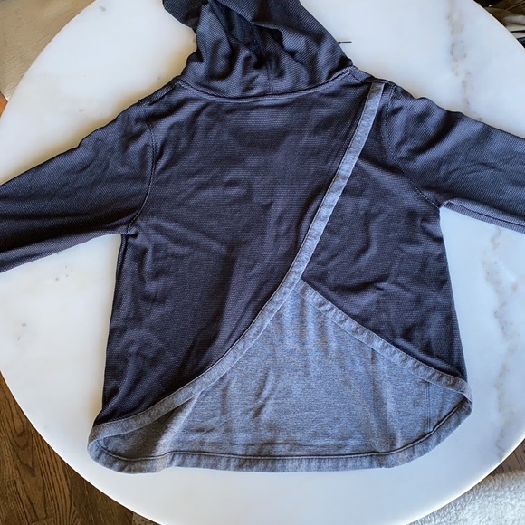 Champion open back long sleeve top size S - Picture 4 of 6